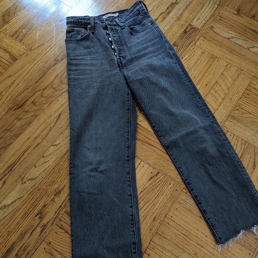 Levi's Ribcage Straight Jeans - Picture 2 of 9